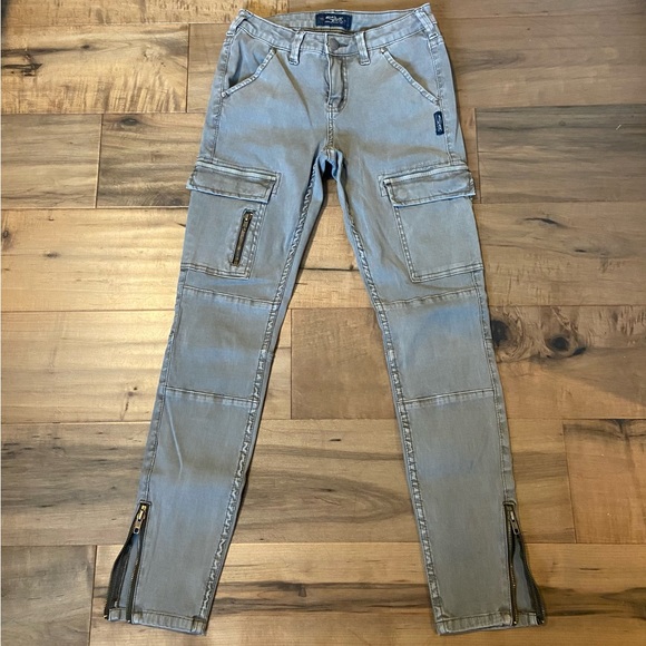 Silver Brand Skinny Cargo Jeans - Picture 2 of 6